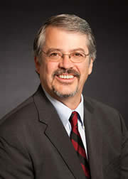 ˼��ȫ�򸱿�������Ӌ(j��)����ϯ���g(sh��)��Lew Tucker