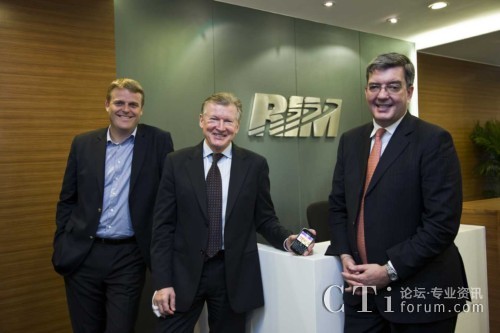 RIM��˾��̫�^(q��)�߼�������Urpo Karjalainen���� (�D��) �� RIM�Ї��^(q��)�����x������� (�D��) �� ��RIM�Ї��^(q��)�N�۸����ü恆̫�^(q��)���ϠI�N������Alex Lambeek���� (�D��)